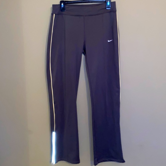 Nike Pants - 🌟NIKE- FIT DRY Gray Jogging Pants- Size M
